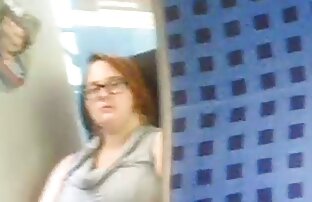 XXX एक कैमरे के साथ एक आदमी ने सेक्सी हिंदी एचडी फुल मूवी अपार्टमेंट को पुनर्निर्मित करने से लड़की को विचलित कर दिया और उसे झटका दिया